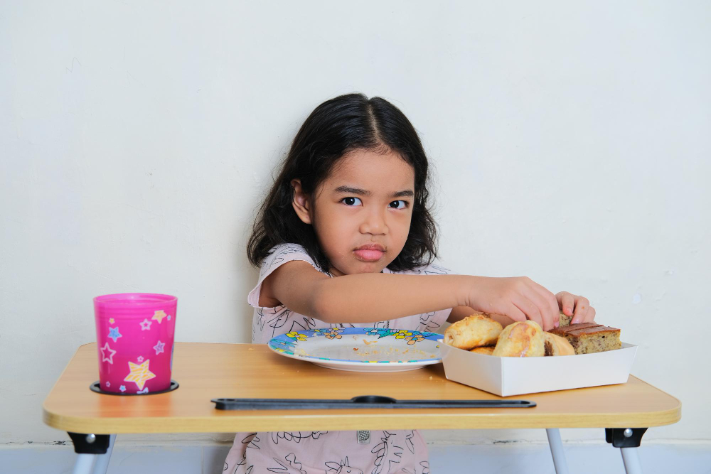 Cara Mengatasi Anak Picky Eater Agar Mau Makan