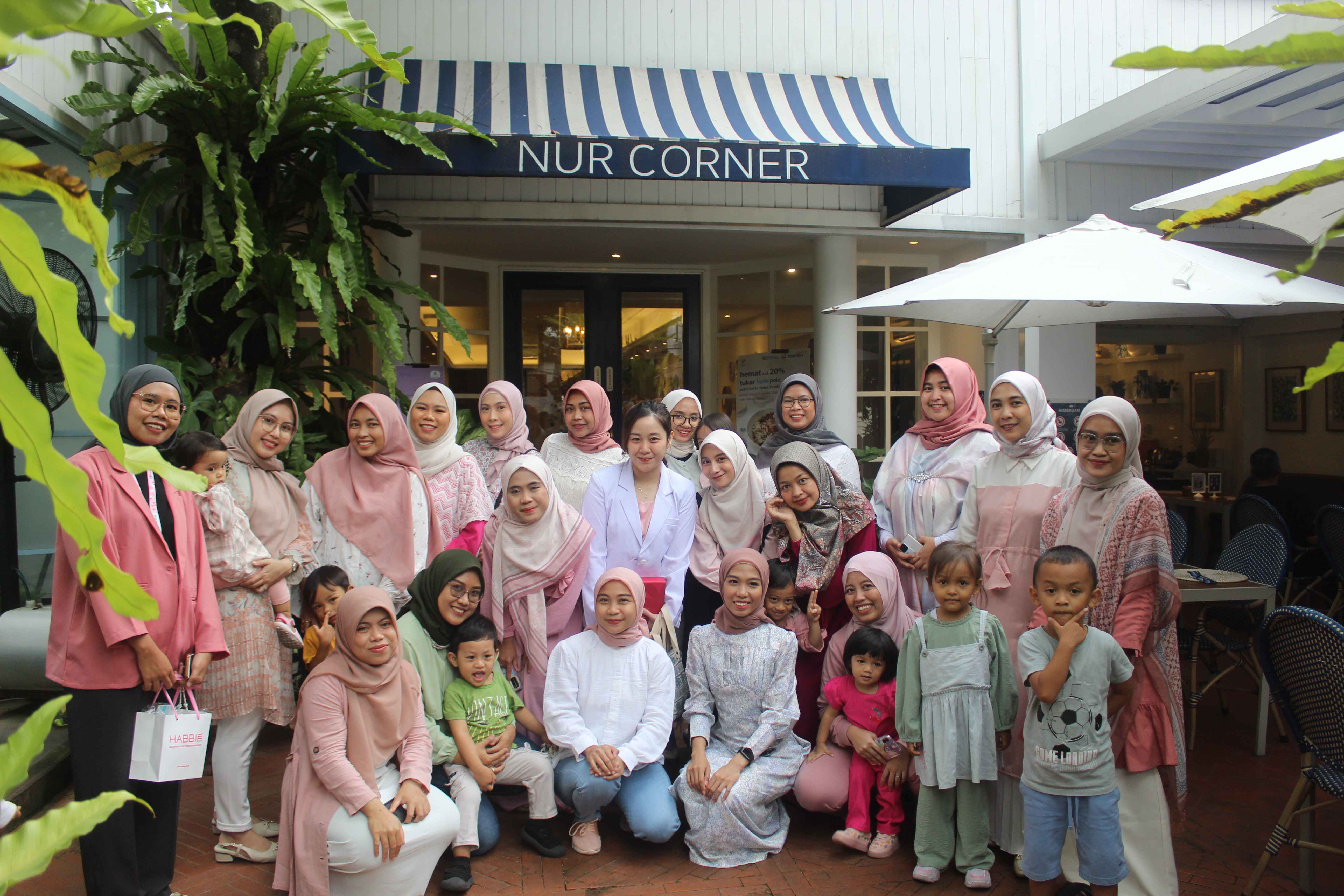 Pengenalan MPASI Sehat dalam Exclusive Gathering MomsBie Community