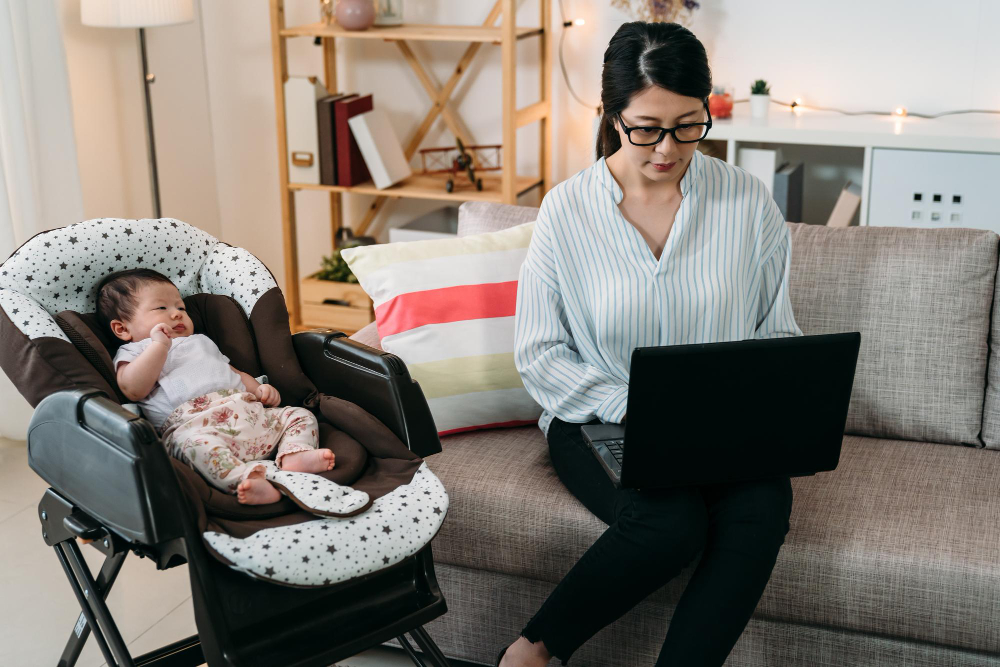 Pekerjaan Online untuk Ibu Rumah Tangga yang Bisa Dilakukan di Rumah