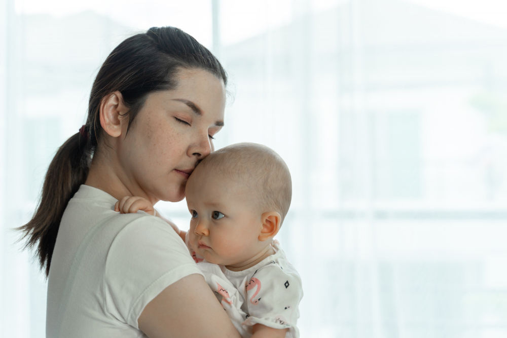 Pentingnya Menjaga Kelembapan Kulit Bayi Agar Tak Kering dan Iritasi